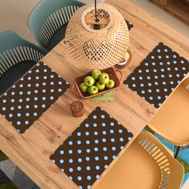 Klassiek - Stippen - Bruin Placemat vinyl groot 368 -zzsfeer5_Kitchenyeah-website