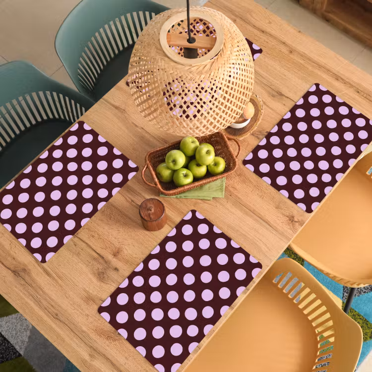 Klassiek - Stippen - Paars Placemat vinyl groot 368 -zzsfeer5_Kitchenyeah-website