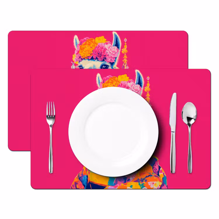 Lama - Kimono - Bloemenkrans - Felroze Placemat vinyl groot -zzsfeer2_Kitchenyeah-website