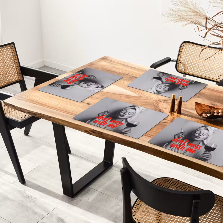 Don't mess with me - Wijn - Vrouw - Sigaret Placemat vinyl groot -zzsfeer4_Kitchenyeah-website
