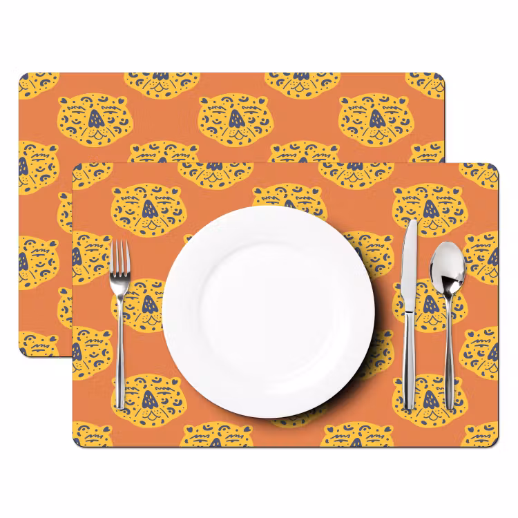 Luipaard - Gezichten - Stippen - Oranje Placemat vinyl groot 368 -zzsfeer2_Kitchenyeah-website