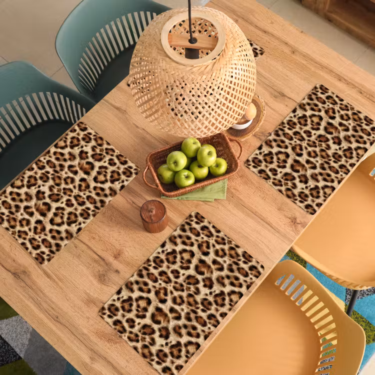 Luipaard - Vacht - Bruin Placemat vinyl groot 368 -zzsfeer5_Kitchenyeah-website