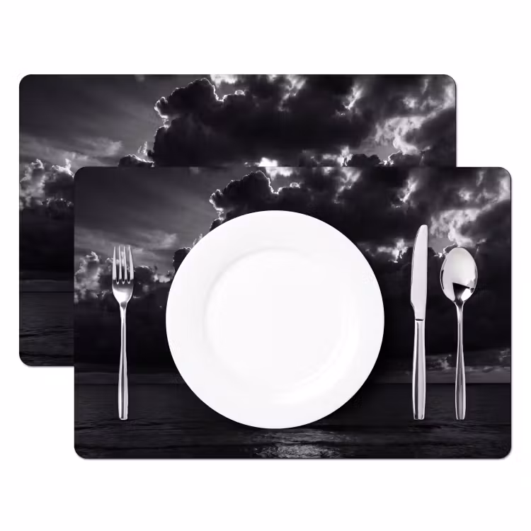 Licht - Wolken - Zee - Zwart-wit - Natuur Placemat vinyl groot -zzsfeer2_Kitchenyeah-website