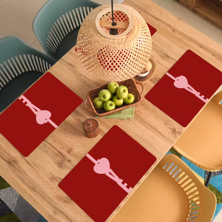 Love - Hart - Rood Placemat vinyl groot -zzsfeer5_Kitchenyeah-website