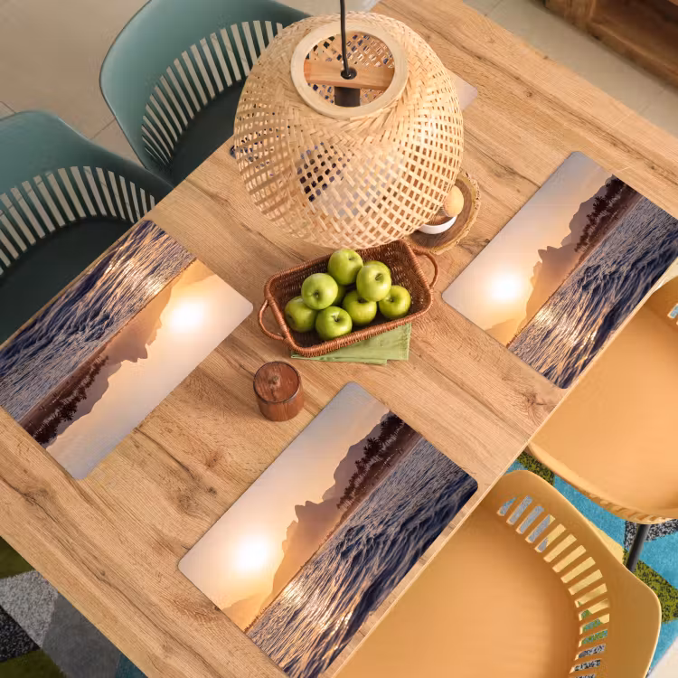 Zee - Golven - Zonsondergang - Kust - Goud Placemat vinyl groot -zzsfeer5_Kitchenyeah-website
