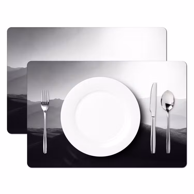 Mens - Kameel - Zandduin - Natuur - Monochroom Placemat vinyl groot -zzsfeer2_Kitchenyeah-website