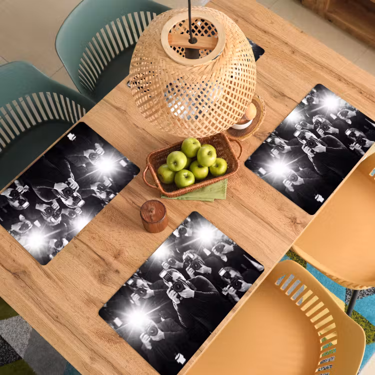 Mensen - Camera - Flitslicht - Zwart-wit - Media Placemat vinyl groot -zzsfeer5_Kitchenyeah-website