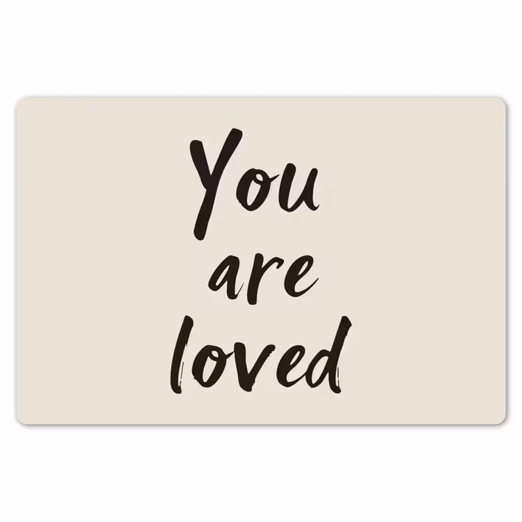 Minimalistisch - Beige - Love Placemat vinyl groot -zzsfeer1_Kitchenyeah-website
