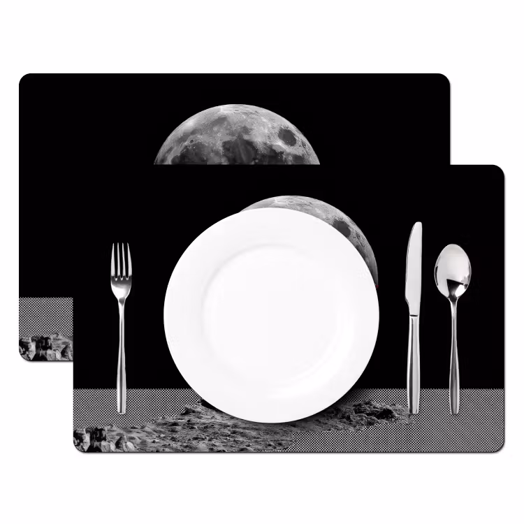 Maan - Geel - Roze - Zwart Placemat vinyl groot -zzsfeer2_Kitchenyeah-website