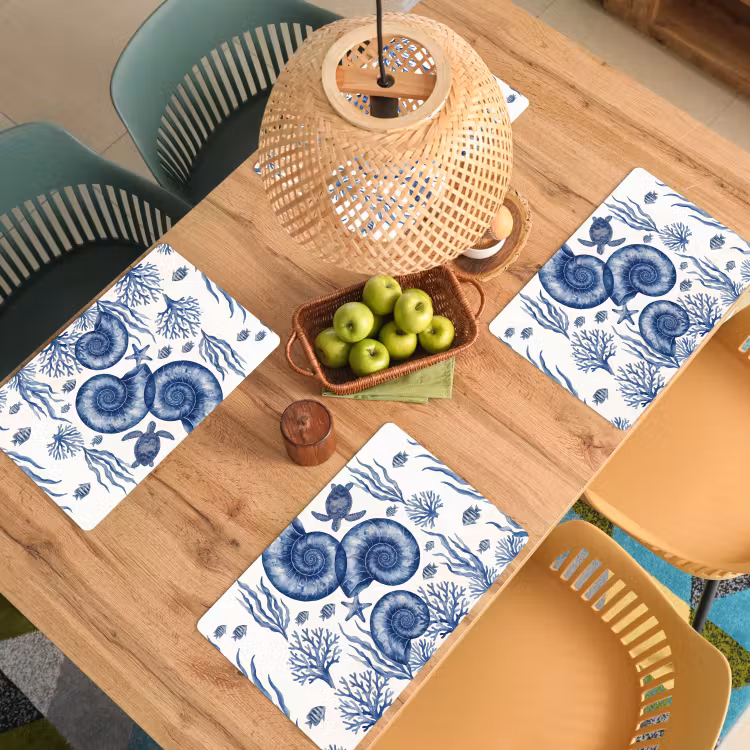 Schelp - Spiraal - Zeeleven - Aquarel - Blauw Placemat vinyl groot -zzsfeer5_Kitchenyeah-website