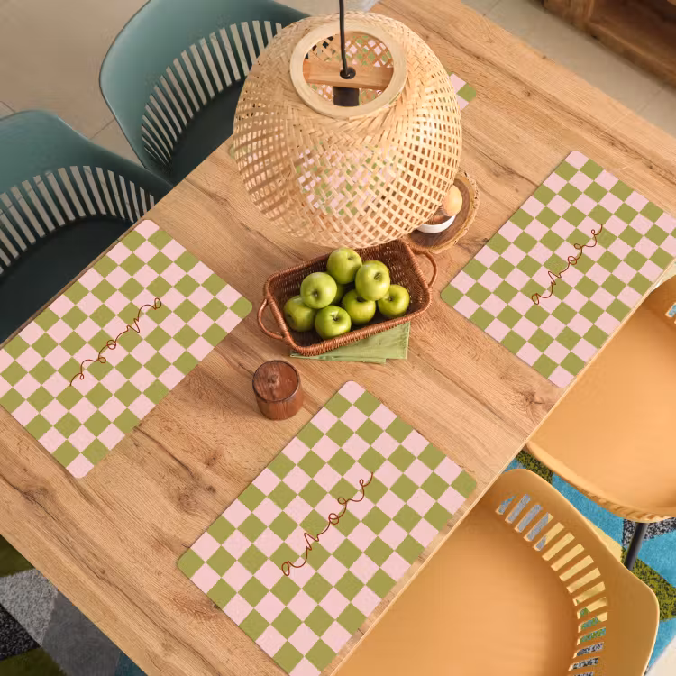 Patroon - Geblokt - Olijfgroen - Amore Placemat vinyl groot -zzsfeer5_Kitchenyeah-website