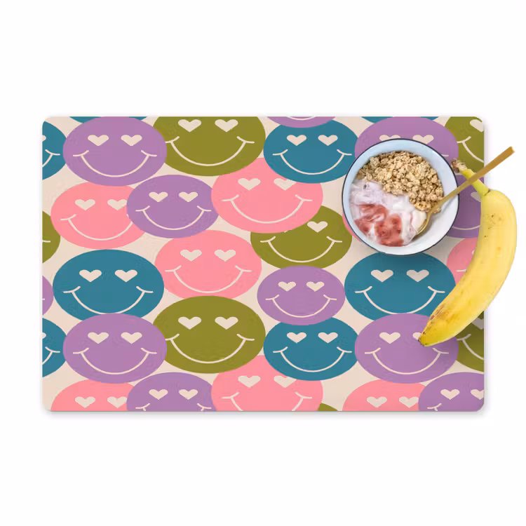 Patroon - Smiley - Kleurrijk - Hartjes Placemat vinyl groot 368 -zzzproduct_Kitchenyeah-website