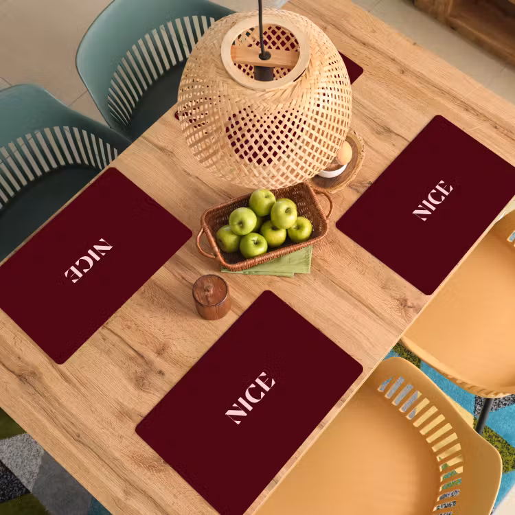 Nice - Bordeaux - Roze Placemat vinyl groot -zzsfeer5_Kitchenyeah-website