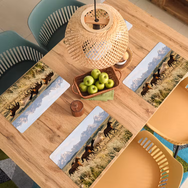 Paarden - Kudde - Bergen - Vrijheid - Wild Placemat vinyl groot -zzsfeer5_Kitchenyeah-website