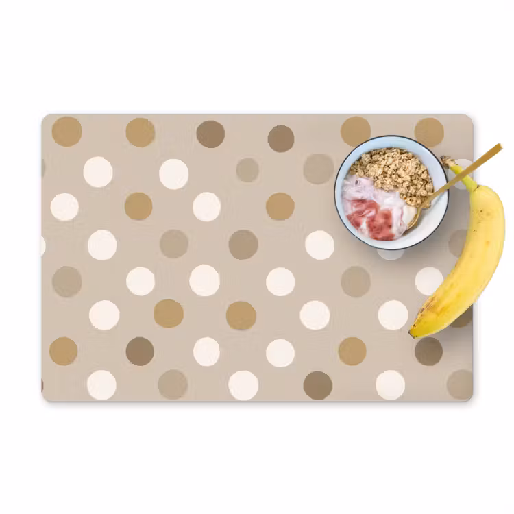Polka - Dots - Beige Placemat vinyl groot 368 -zzzproduct_Kitchenyeah-website