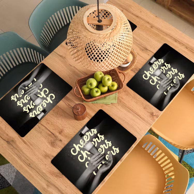 Cheers - Wijn - Zwart - Wit Placemat vinyl groot -zzsfeer5_Kitchenyeah-website