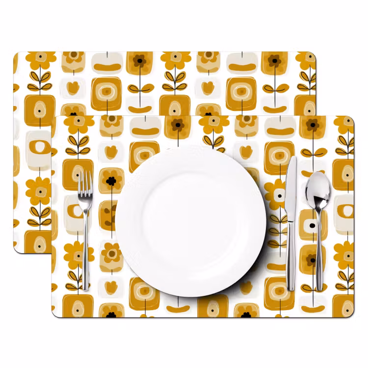 Retro - Abstract - Bloemen - Okergeel Placemat vinyl groot 368 -zzsfeer2_Kitchenyeah-website