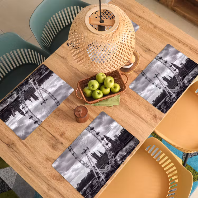Reuzenrad - Klokkentoren - Architectuur - Zwart-wit - Stad Placemat vinyl groot -zzsfeer5_Kitchenyeah-website