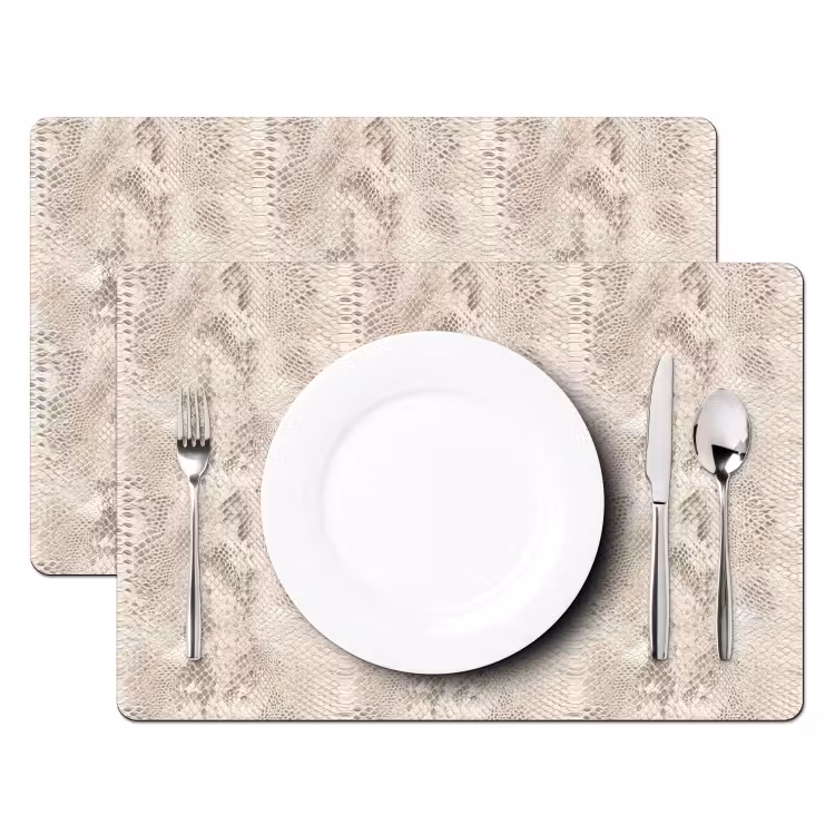 Slang - Patroon - Beige Placemat vinyl groot 368 -zzsfeer2_Kitchenyeah-website