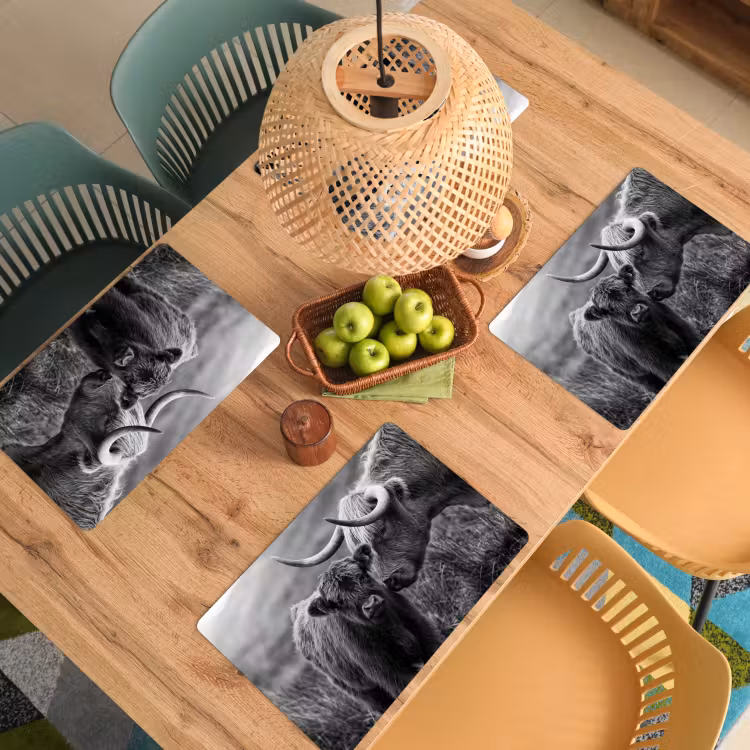 Schotse hooglander - Kalf - Zwart - Wit Placemat vinyl groot -zzsfeer5_Kitchenyeah-website