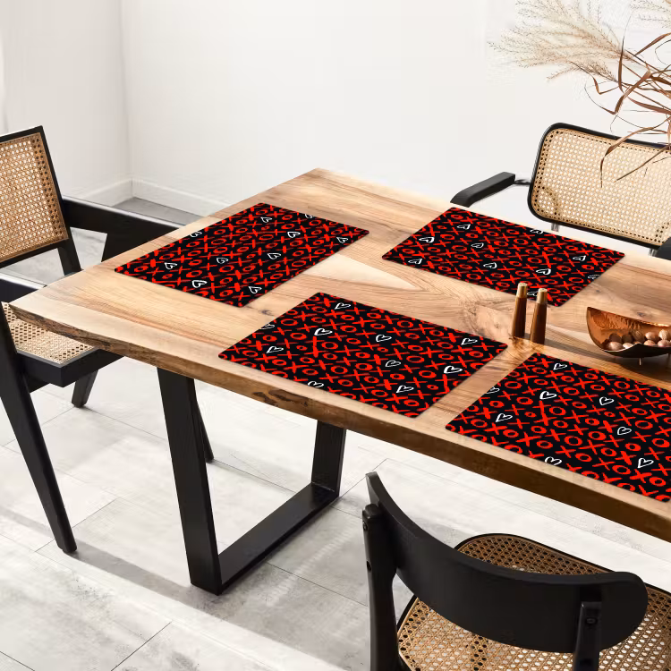 Zwart - Rood - Contrast - Liefde Placemat vinyl groot 368 -zzsfeer4_Kitchenyeah-website