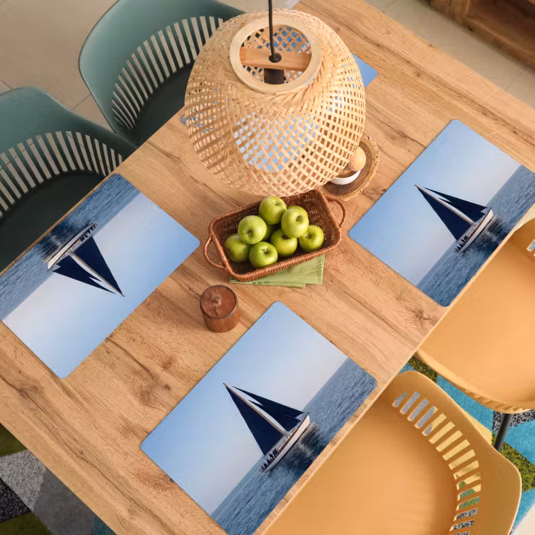 Zeilboot - Zee - Blauw Placemat vinyl groot -zzsfeer5_Kitchenyeah-website