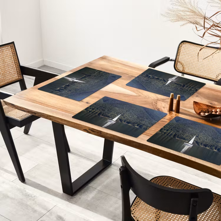 Zeilboot - Water - Bergen - Natuur - Groen Placemat vinyl groot -zzsfeer4_Kitchenyeah-website