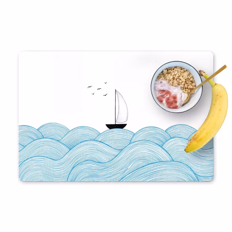 Zeilboot - Golven - Zee - Illustratie - Blauw Placemat vinyl groot -zzzproduct_Kitchenyeah-website