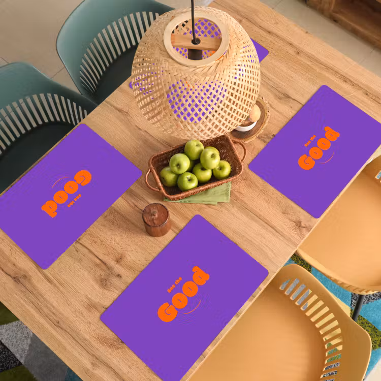 See the good - Oranje - Paars - Smiley Placemat vinyl groot -zzsfeer5_Kitchenyeah-website