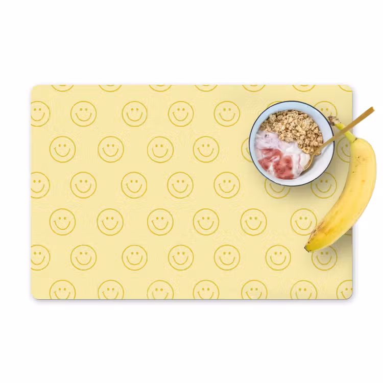 Smileys - Patroon - Retro - Zachtgeel Placemat vinyl groot 368 -zzzproduct_Kitchenyeah-website