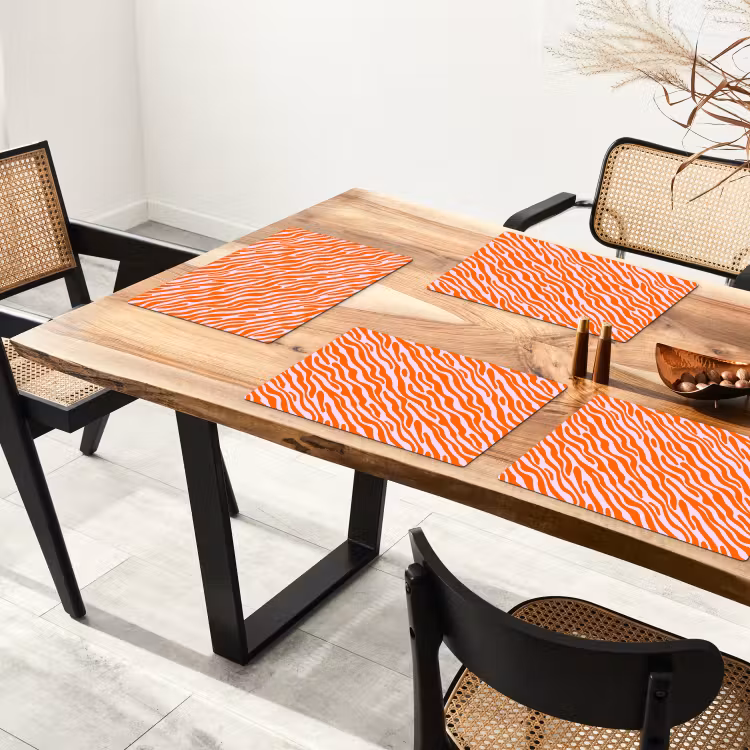 Strepen - Dynamisch - Oranje Placemat vinyl groot 368 -zzsfeer4_Kitchenyeah-website