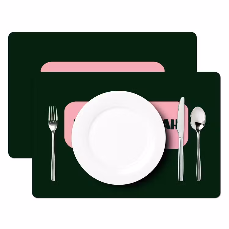 Tekstwolk - BLAH BLAH BLAH - Roze Placemat vinyl groot -zzsfeer2_Kitchenyeah-website