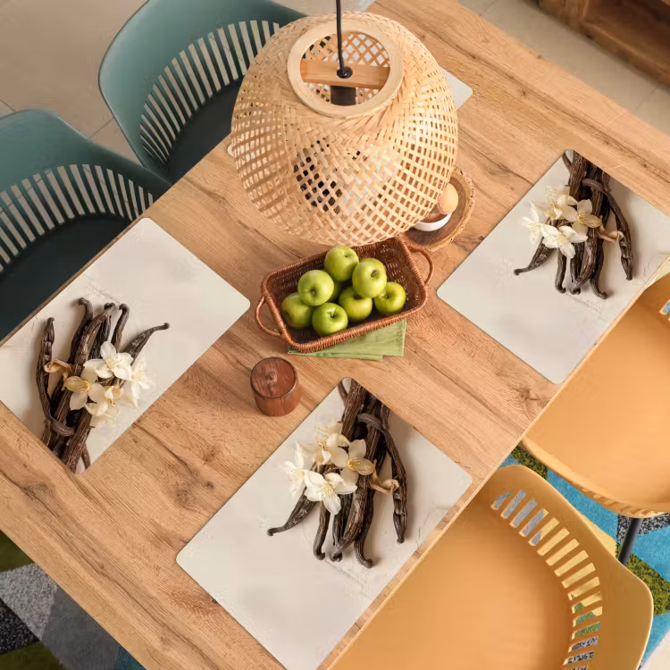 Vanille - Bloemen - Beige Placemat vinyl groot -zzsfeer5_Kitchenyeah-website