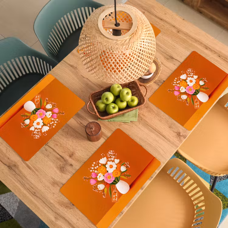 Vaas - Bloemen - Oranje Placemat vinyl groot -zzsfeer5_Kitchenyeah-website