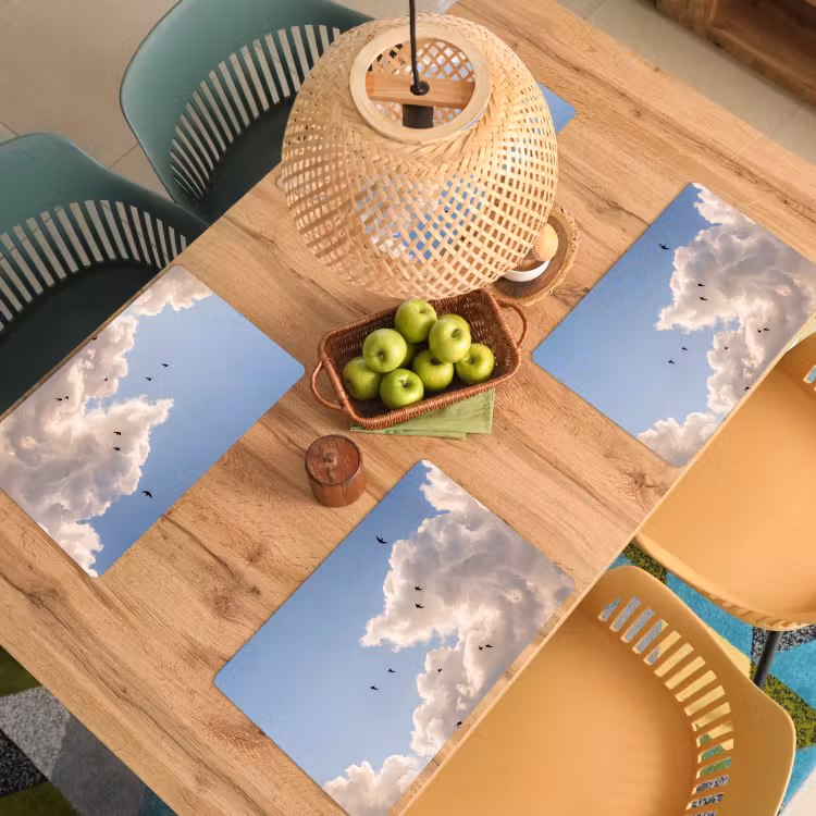 Vogel - Vlucht - Wolken - Natuur - Blauw Placemat vinyl groot -zzsfeer5_Kitchenyeah-website