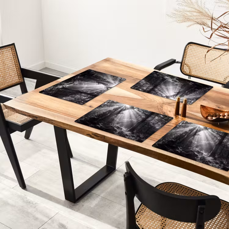 Bos - Lichtstralen - Natuur - Zwart-wit Placemat vinyl groot -zzsfeer4_Kitchenyeah-website