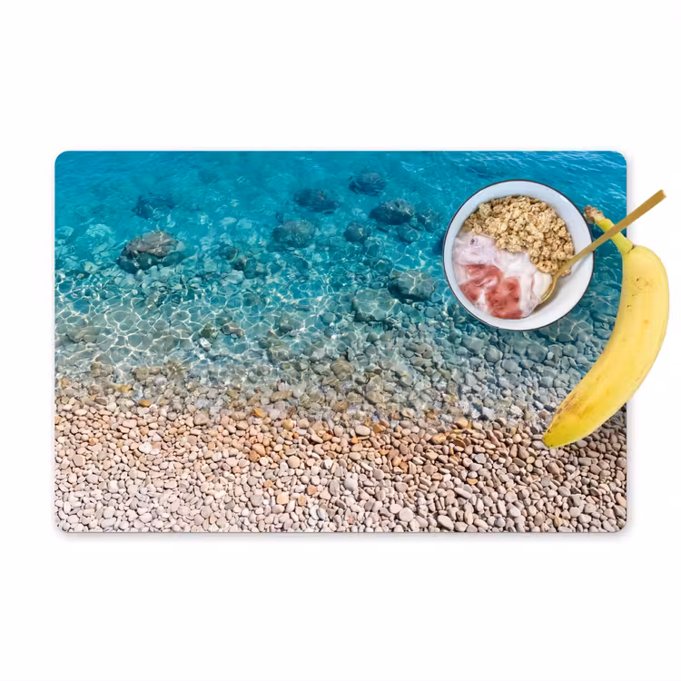 Water - Kiezels - Natuur - Levendig - Turkoois Placemat vinyl groot -zzzproduct_Kitchenyeah-website
