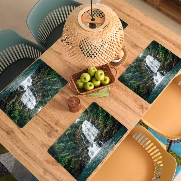 Waterval - Bos - Natuur - Groen Placemat vinyl groot -zzsfeer5_Kitchenyeah-website