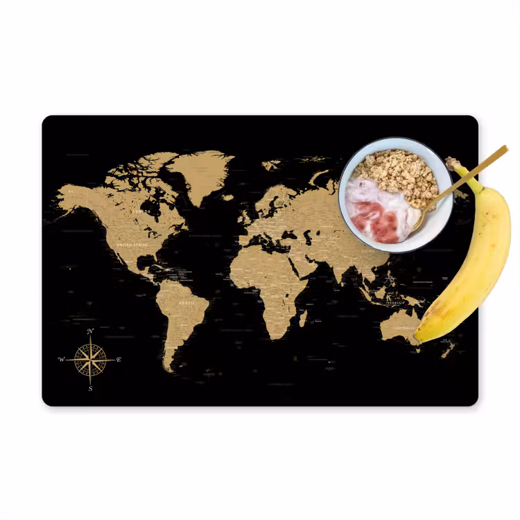 Wereldkaart - Beige - Zwart Placemat vinyl groot -zzzproduct_Kitchenyeah-website