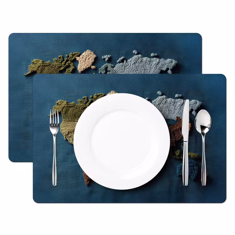 Wereldkaart - Geborduurd - Verschillende tinten Placemat vinyl groot -zzsfeer2_Kitchenyeah-website