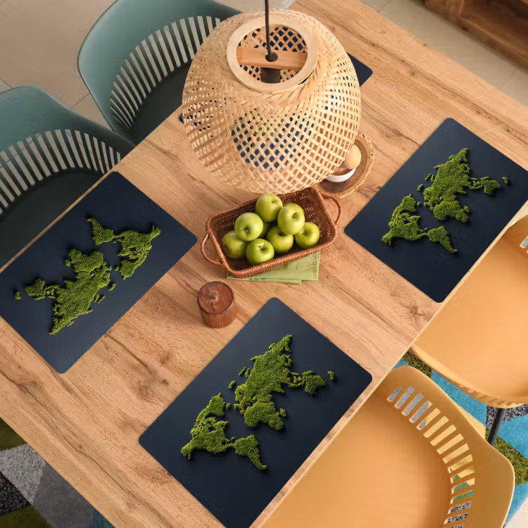 Wereldkaart - Mos -Levendig effect Placemat vinyl groot -zzsfeer5_Kitchenyeah-website