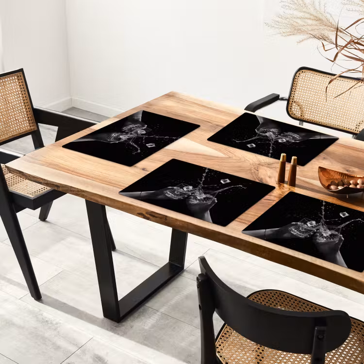 Whickyglazen - Ijs - Spetters - Zwart Placemat vinyl groot -zzsfeer4_Kitchenyeah-website