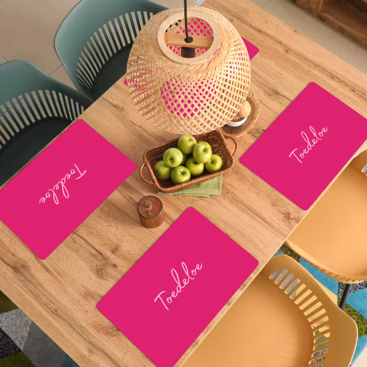 Toedeloe - Roze Placemat vinyl groot -zzsfeer5_Kitchenyeah-website