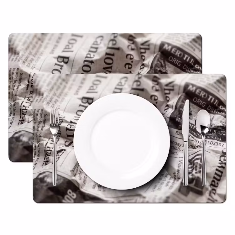 Krant - Gekreukeld - Textuur - Vintage - Zwart-wit Placemat vinyl groot -zzsfeer2_Kitchenyeah-website