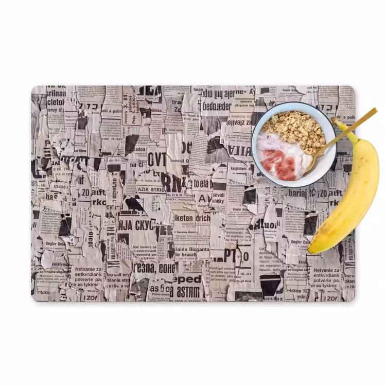 Krant - Gescheurd - Textuur - Abstract - Zwart-wit Placemat vinyl groot -zzzproduct_Kitchenyeah-website