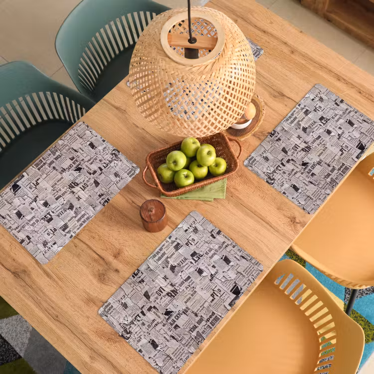 Krant - Gescheurd - Textuur - Abstract - Zwart-wit Placemat vinyl groot -zzsfeer5_Kitchenyeah-website