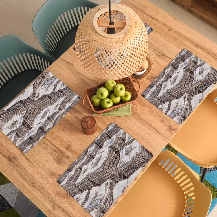 Kranten - Stapels - Touw - Informatie - Vintage Placemat vinyl groot -zzsfeer5_Kitchenyeah-website