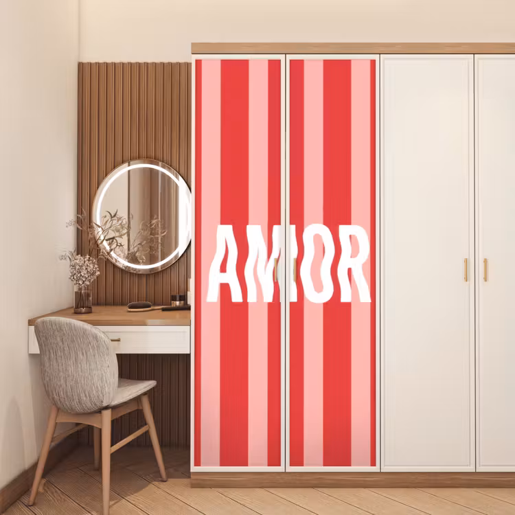 Amor - Strepen - Rood - Roze deurposter klein -sfeer3
