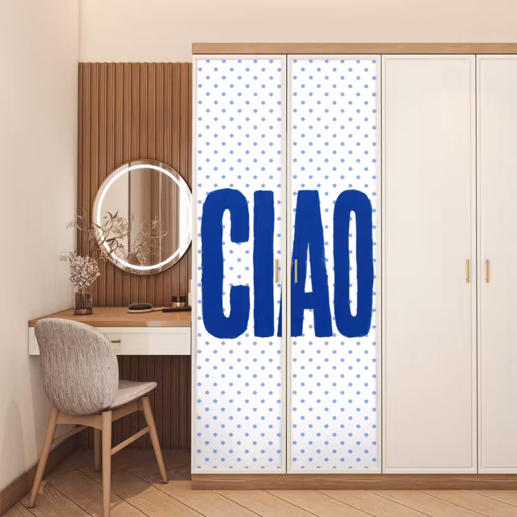 Ciao - Stippen - Roze - Wit deurposter klein -sfeer3