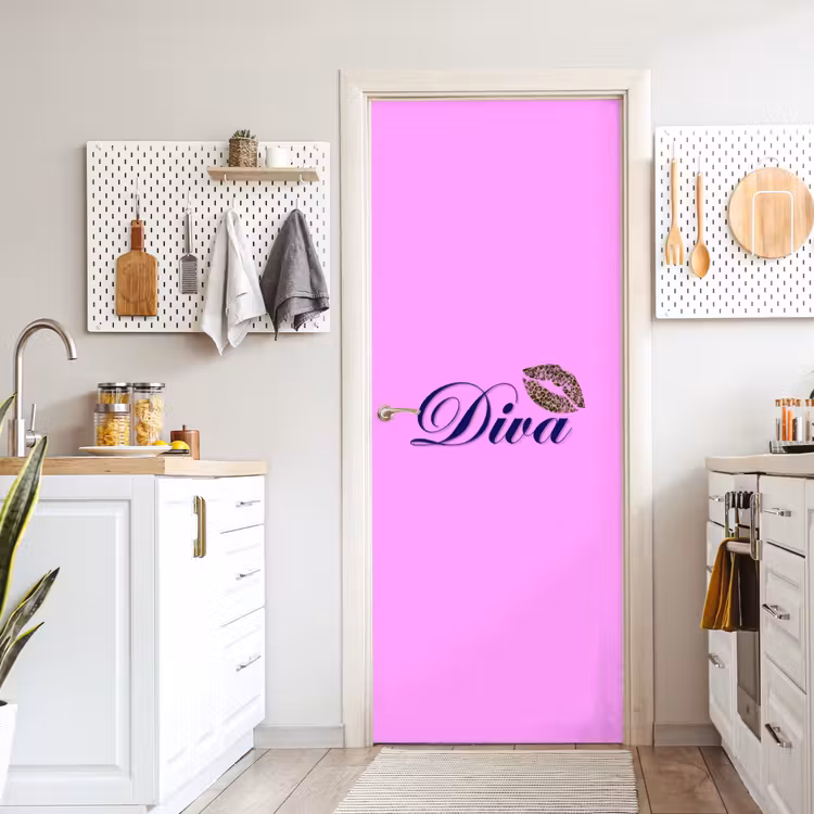 Diva - Lip - Panterprint - Roze deurposter klein -sfeer5